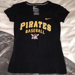 •Nike PITTSBURGH PIRATES TEE•